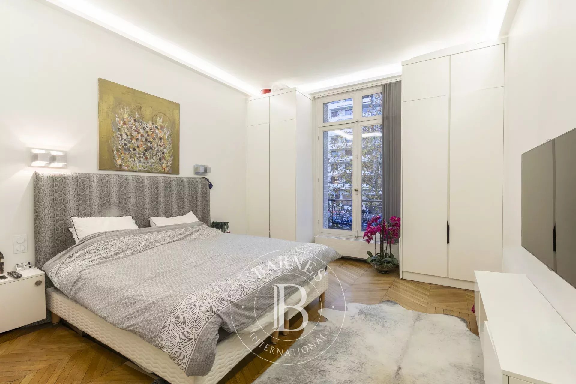Paris  - Apartment 4 Bedrooms - picture 8