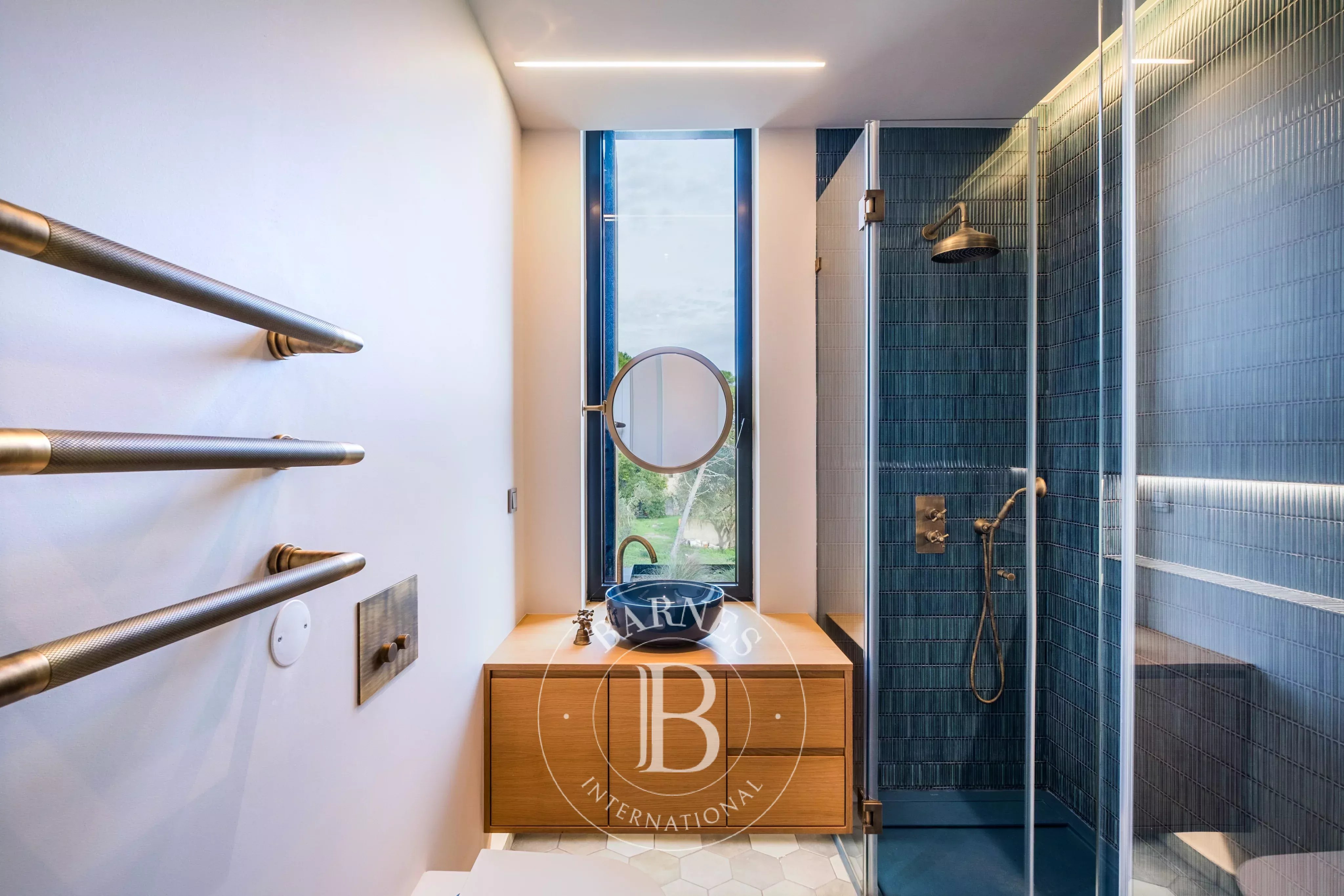 Contemporary villa in Cascais