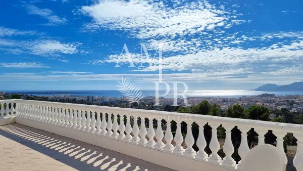 Panoramic Sea View Villa in Cannes | Luxury 5-Bedroom Family Estate — photo 3