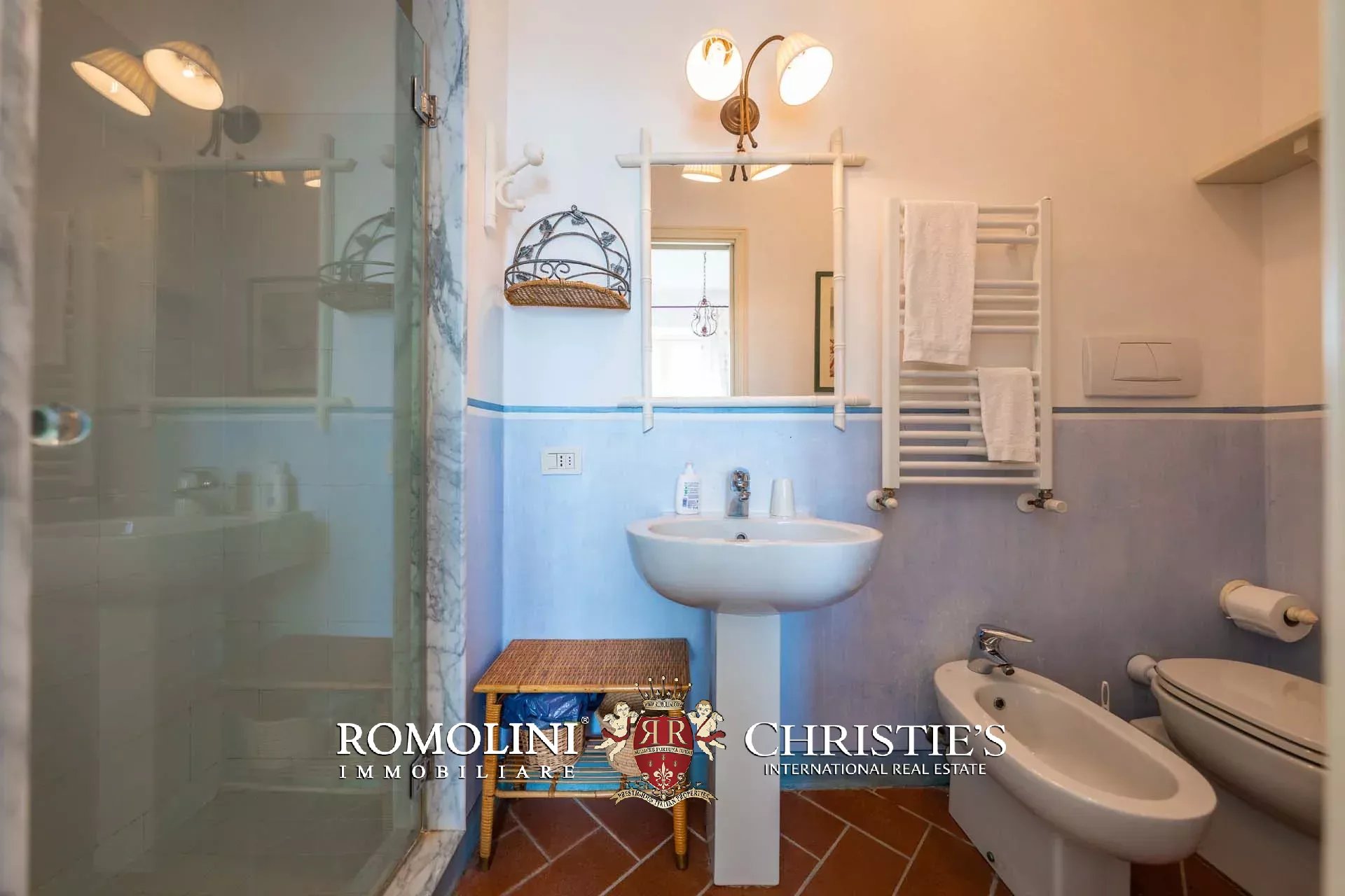 11 Bedroom Villa/Townhouse's Image 121