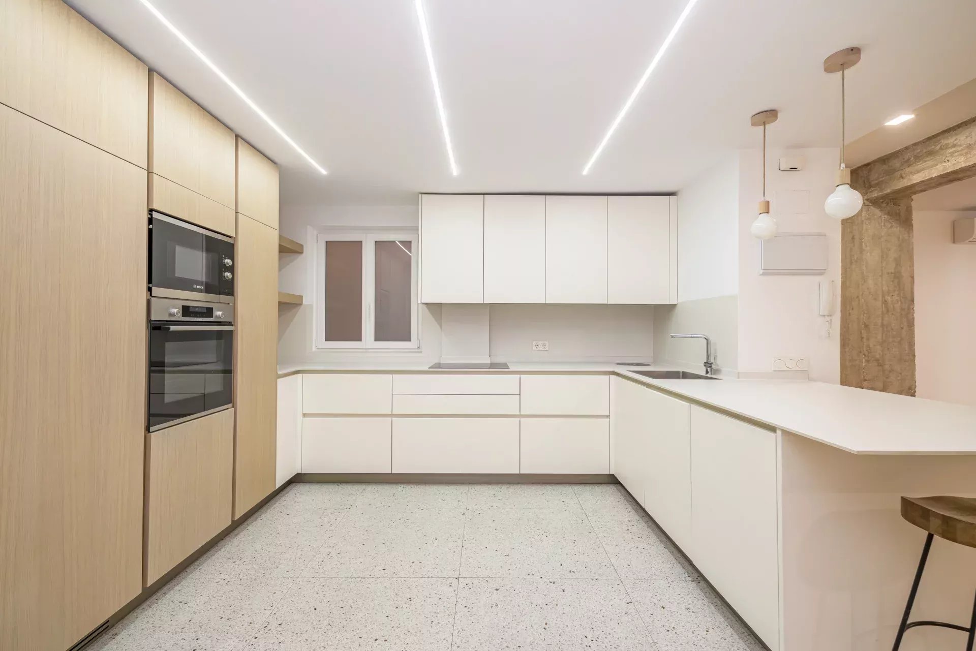 Madrid - Centro – Bright Renovated Exterior Apartment - picture 17