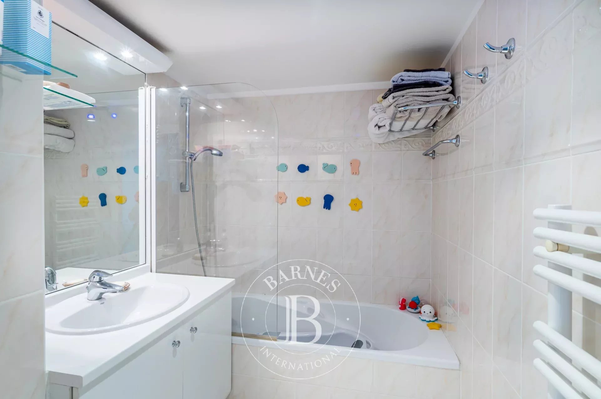 Daire Levallois-Perret - picture 13