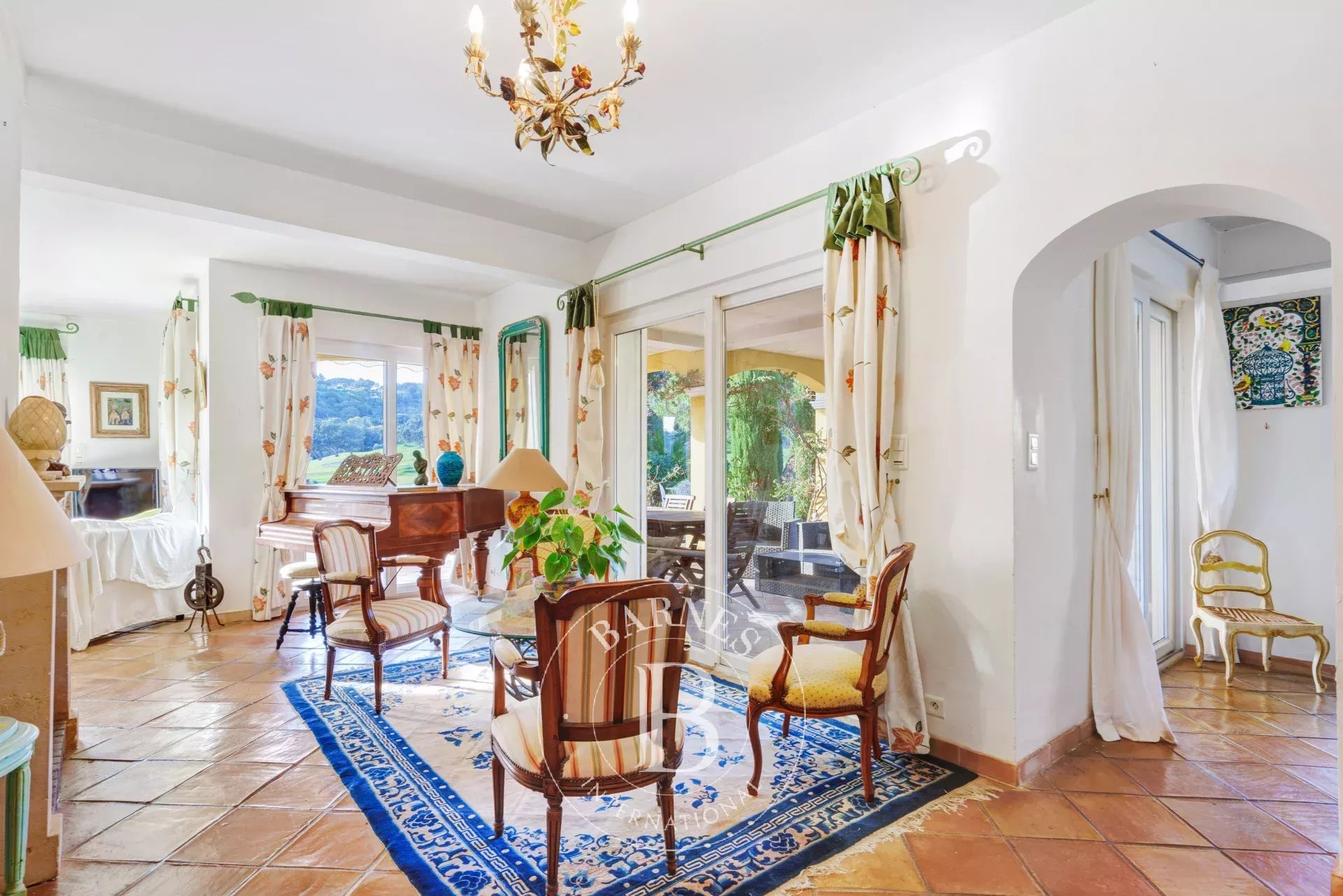 Villa Sainte-Maxime - picture 12