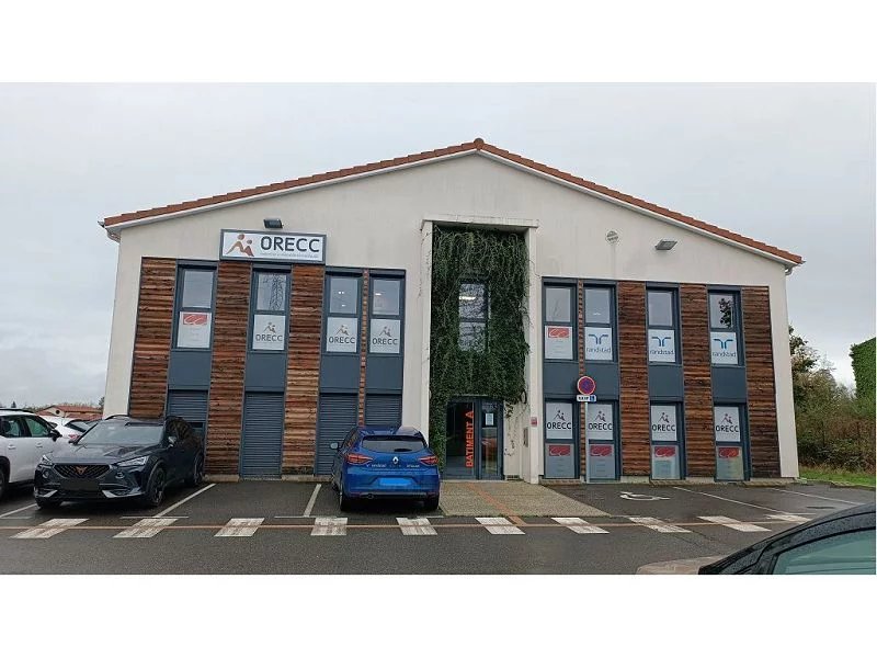 Location Local Savigneux