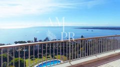 Cannes, California Stunning top-floor duplex with terrace — photo 1 of 7