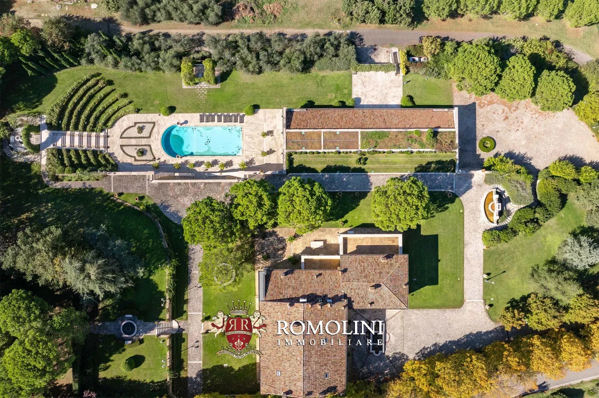 12 Bedroom Villa/Townhouse's Image 18