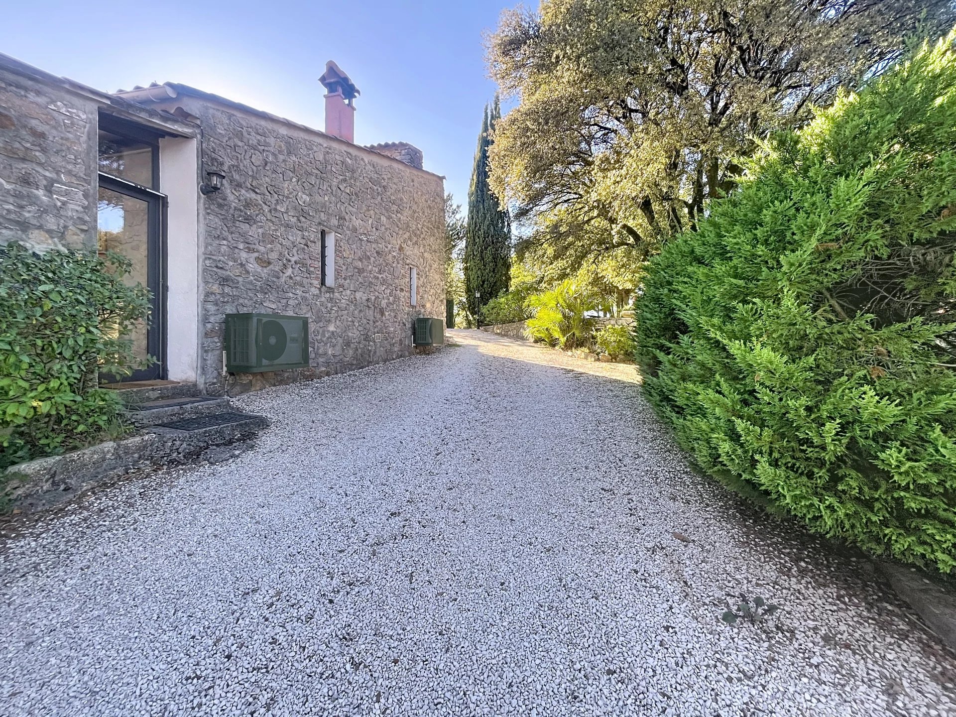 17th century bastide nestled in the heart of 2.8 hectares in Besse sur Issole 17th century bastide nestled in the heart of 2.8 hectares in Besse sur Issole