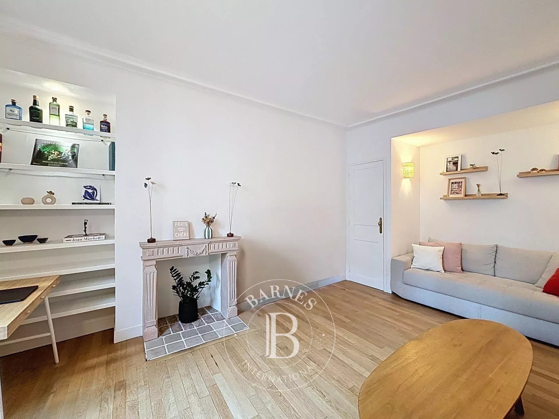 The rental department at... - picture 3