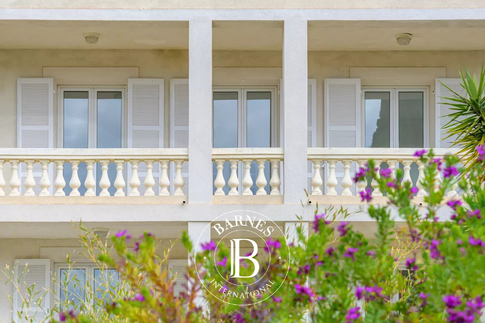 Sanary-sur-Mer  - Maison 6 Pi&egrave;ces 4 Chambres - picture 14