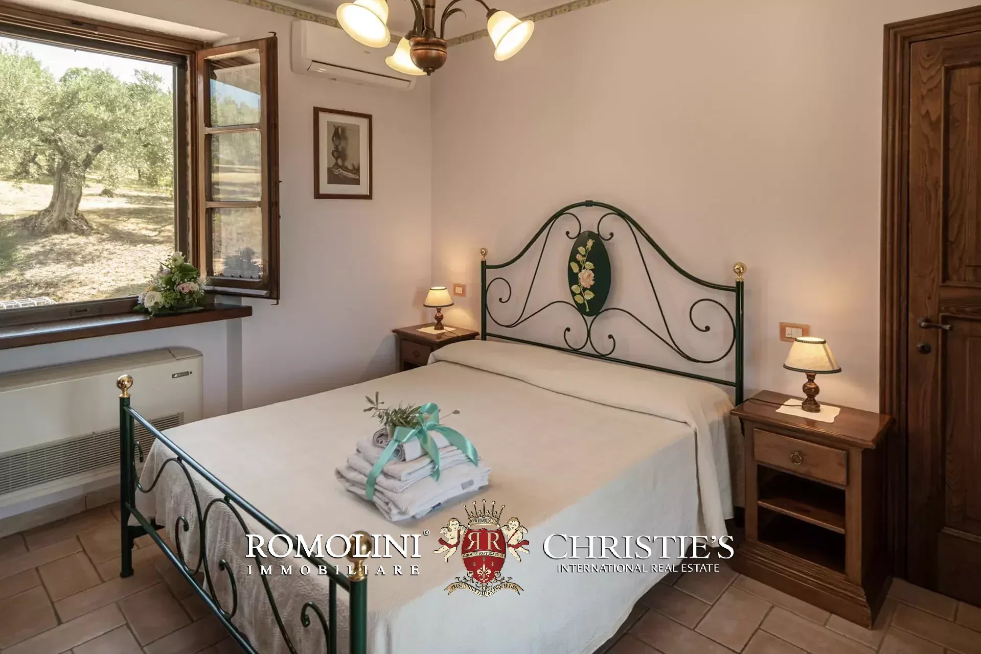 9 Bedroom Villa/Townhouse's Image 17