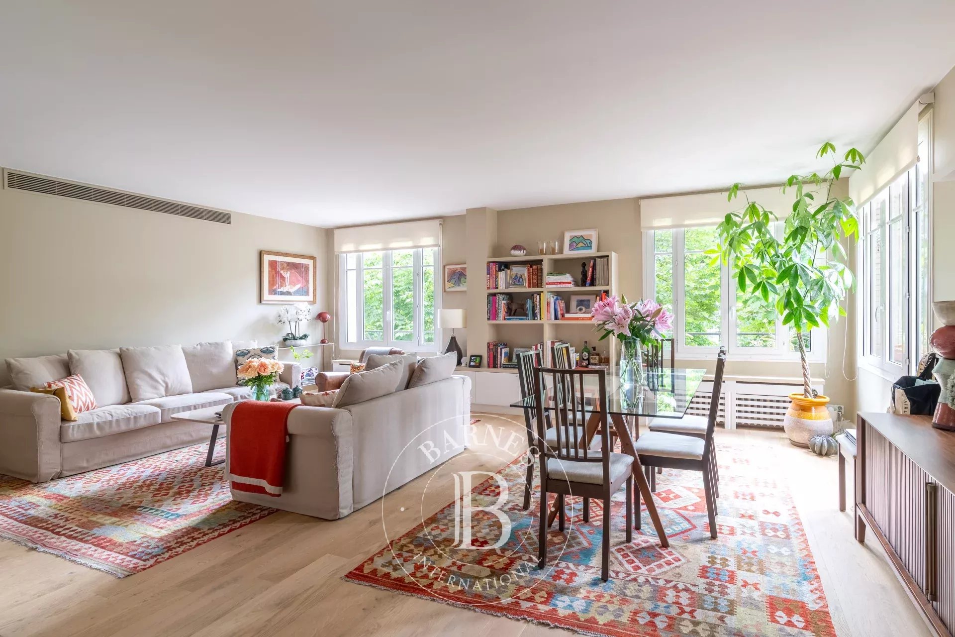Sole agent - Neuilly - Argenson  Apartment in immaculate condition - 3-bed - Unobstructed views - picture 19