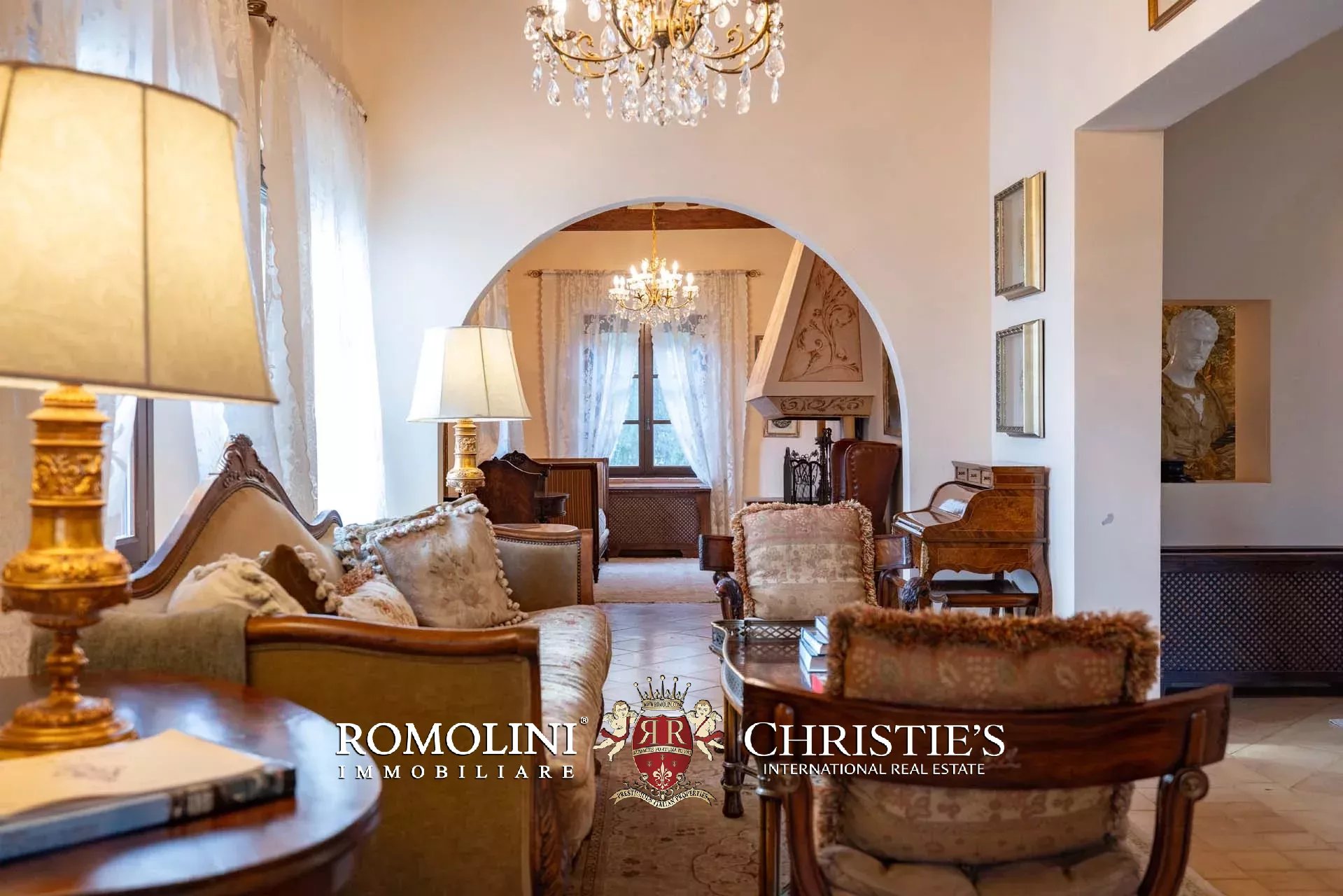 37 Bedroom Villa/Townhouse's Image 187