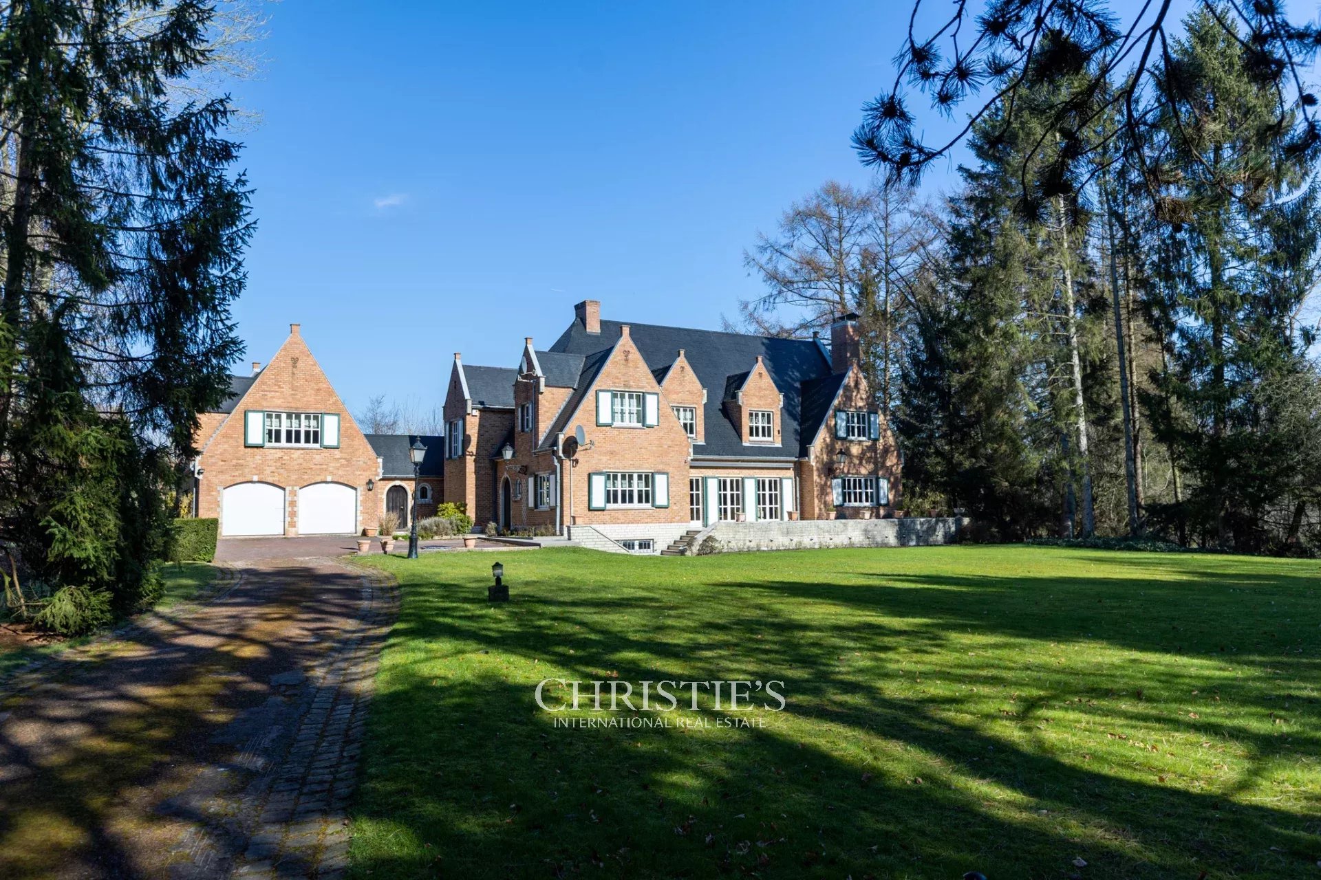 Weelderige villa in de gezellige wijk Faubourg