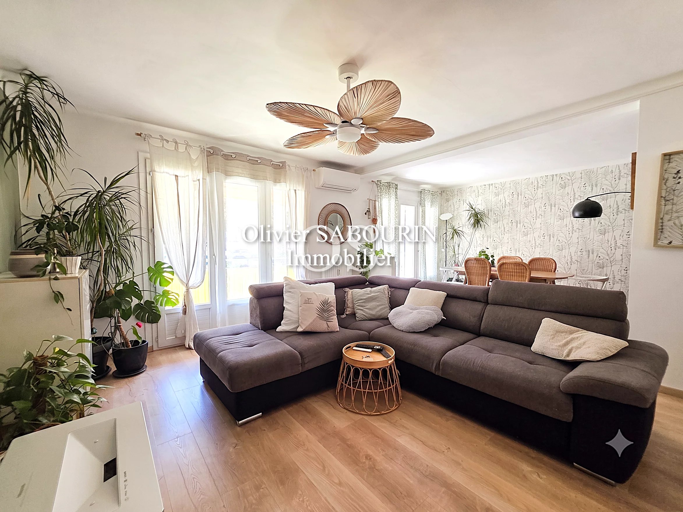 Agence immobilière de 