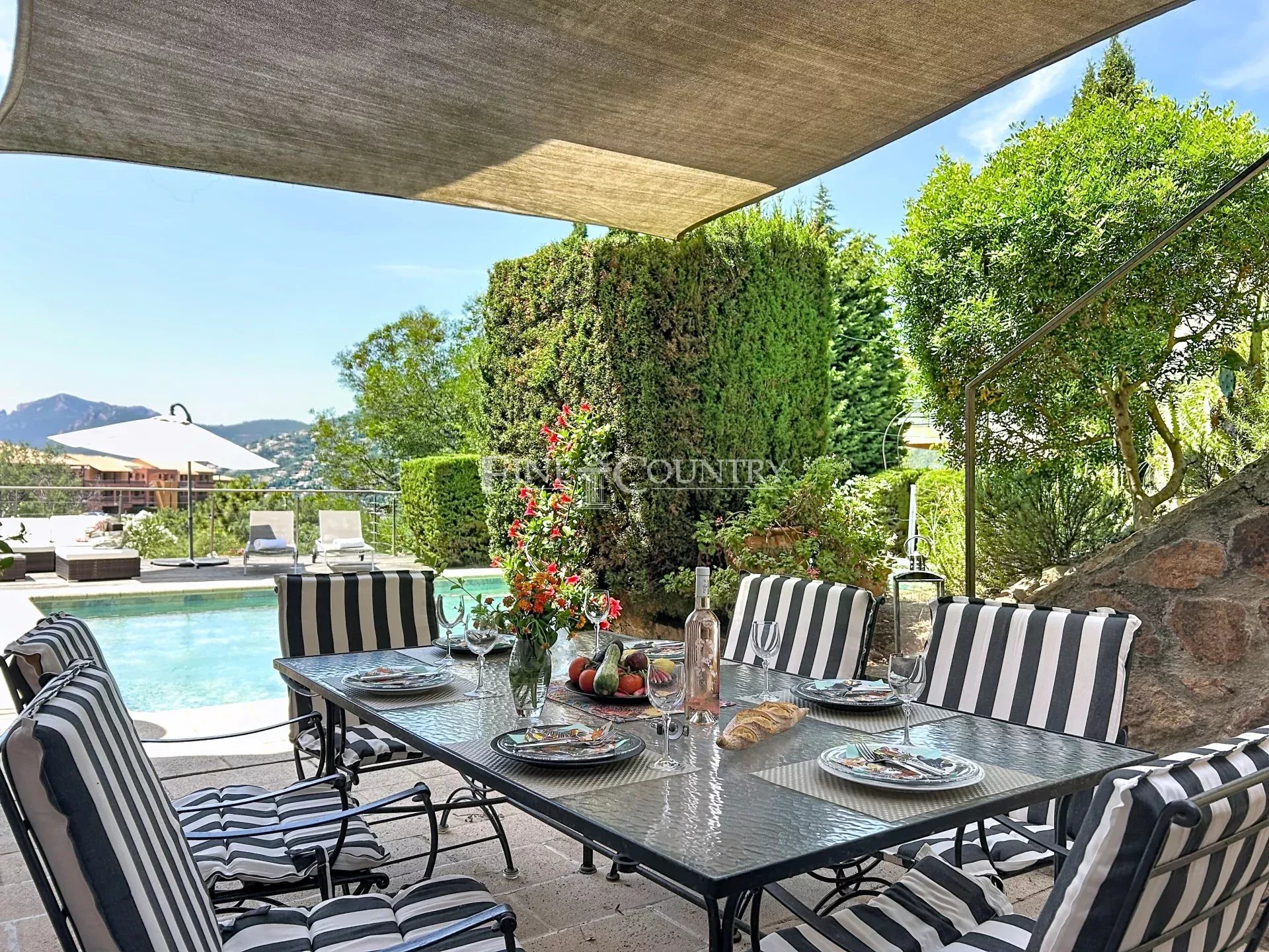 Photo of Villa for sale in Theoule sur Mer