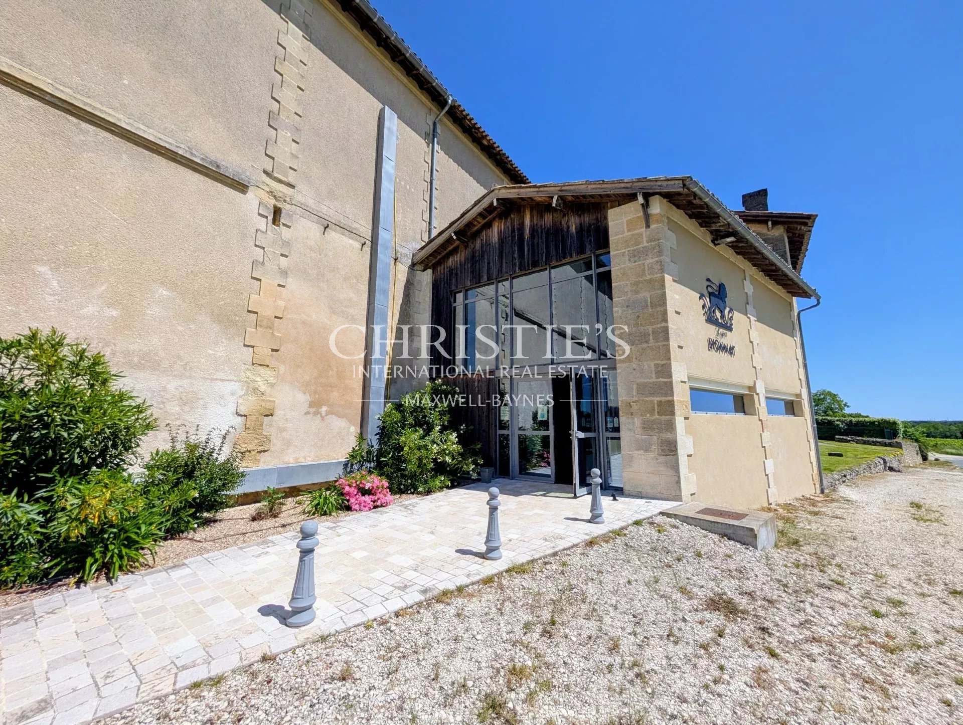 6 Bedroom Chateau's Image 13