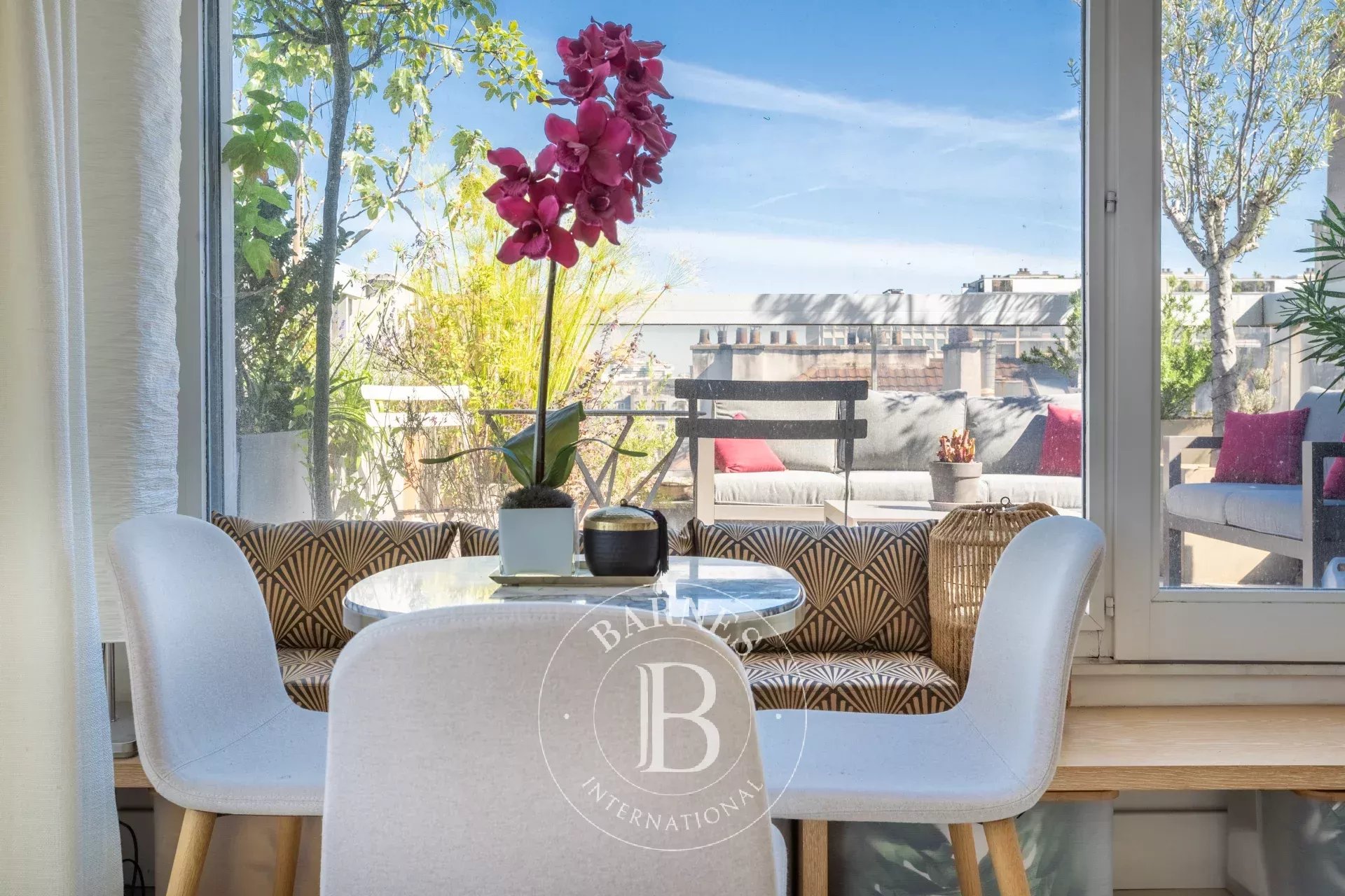 Daire Paris 4ème - picture 4