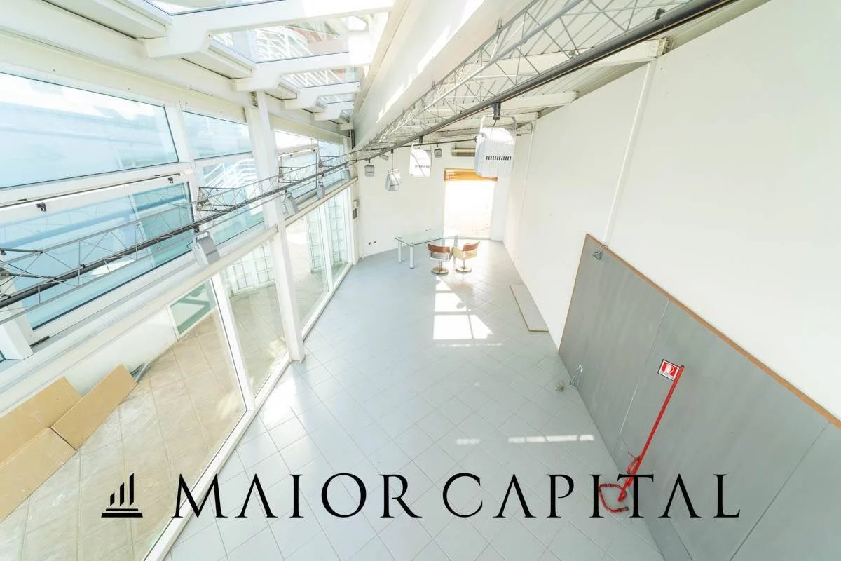 Olbia | Viale Aldo Moro | Locale Commerciale stile show-room