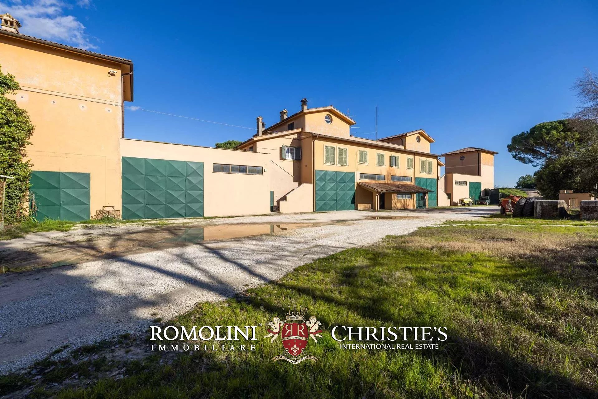 30 Bedroom Villa/Townhouse's Image 111