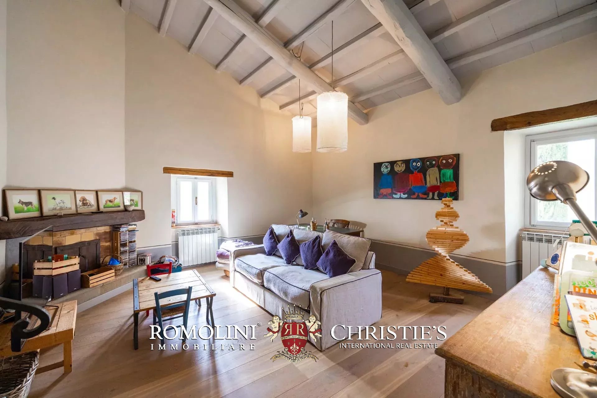 5 Bedroom Villa/Townhouse's Image 22