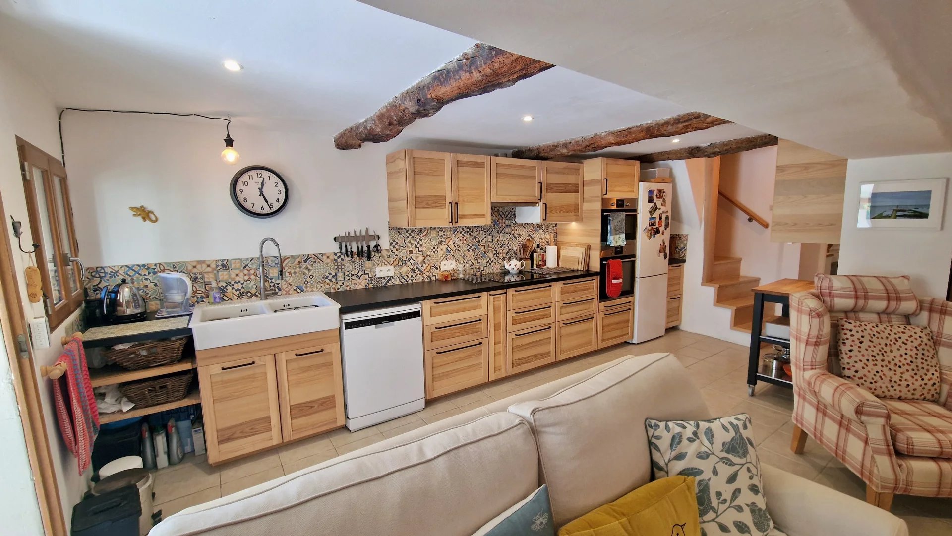 House in Neffies - Image 3