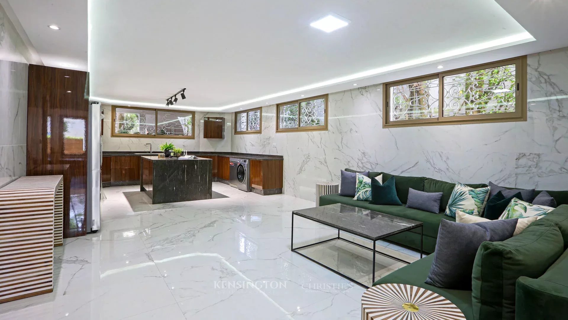 4 Bedroom Villa/Townhouse's Image 25