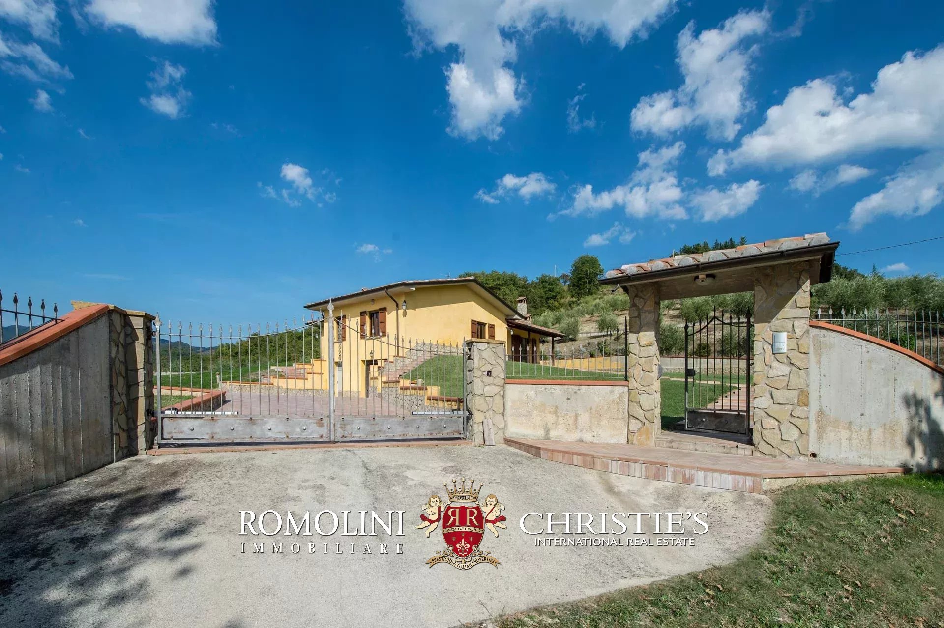3 Bedroom Villa/Townhouse's Image 5