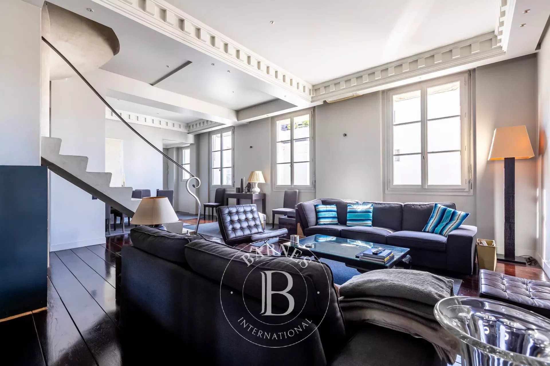 Paris 16 Avenue Foch Duplex 2 chambres en suite