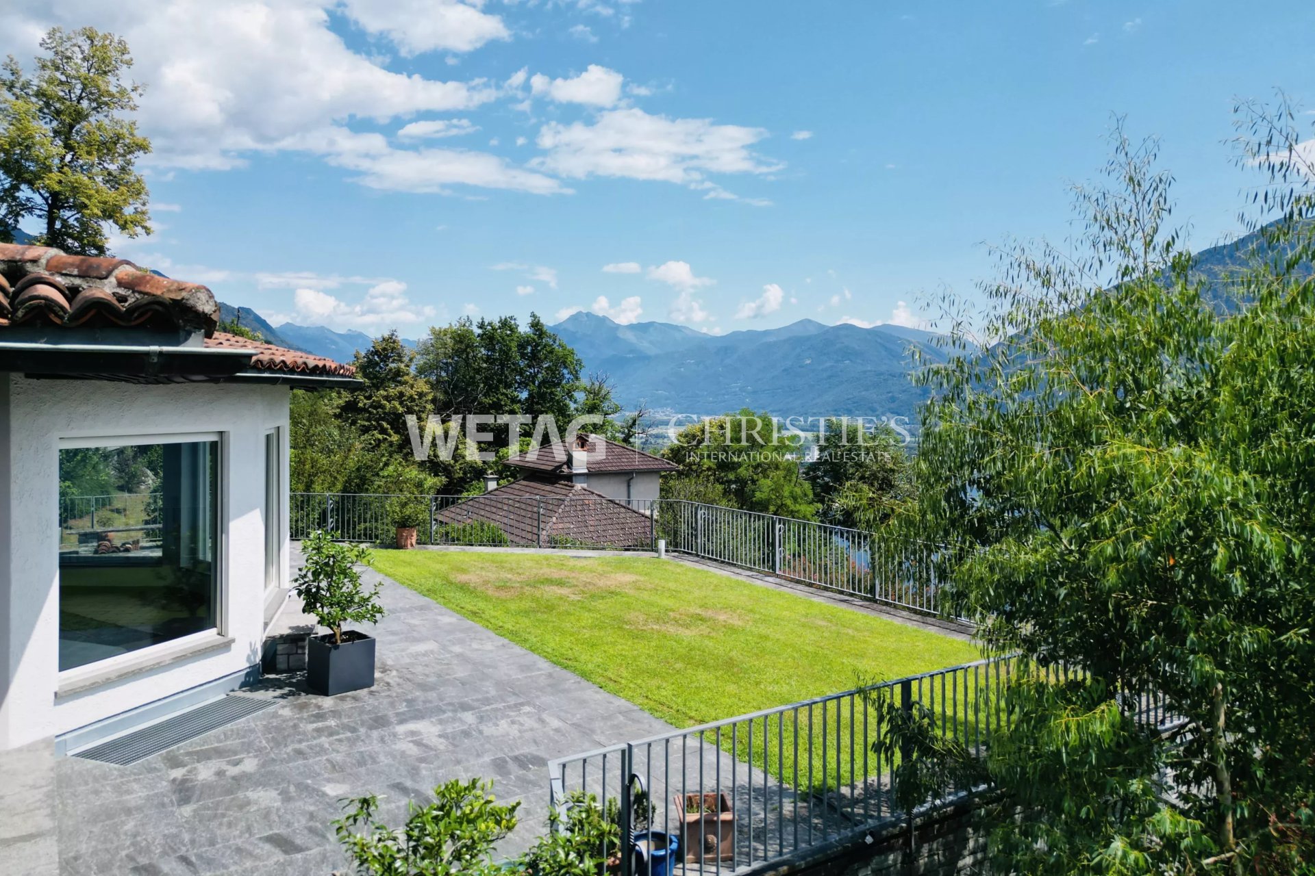 5 Bedroom Villa/Townhouse's Image 9