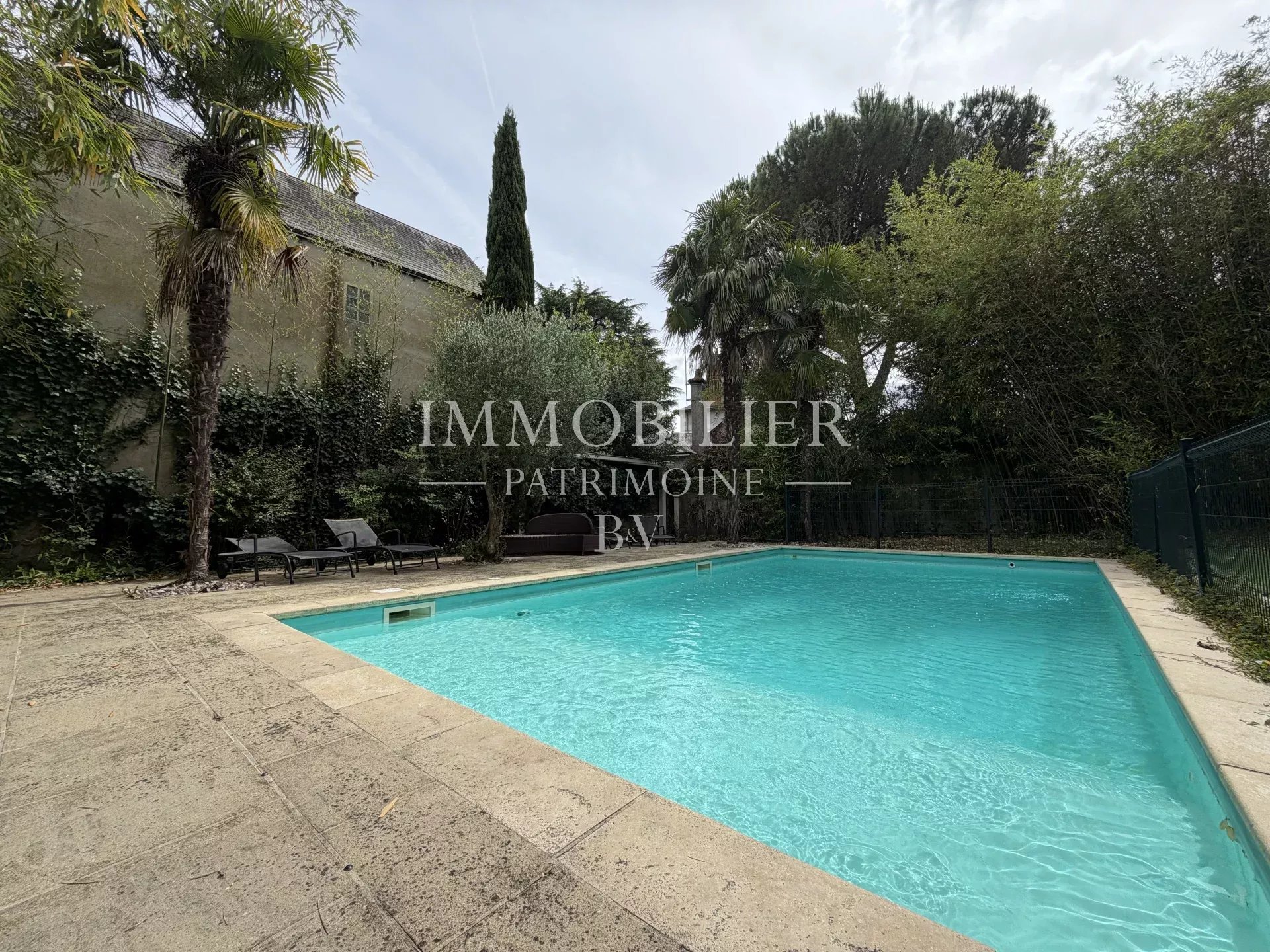 Agence immobilière de 