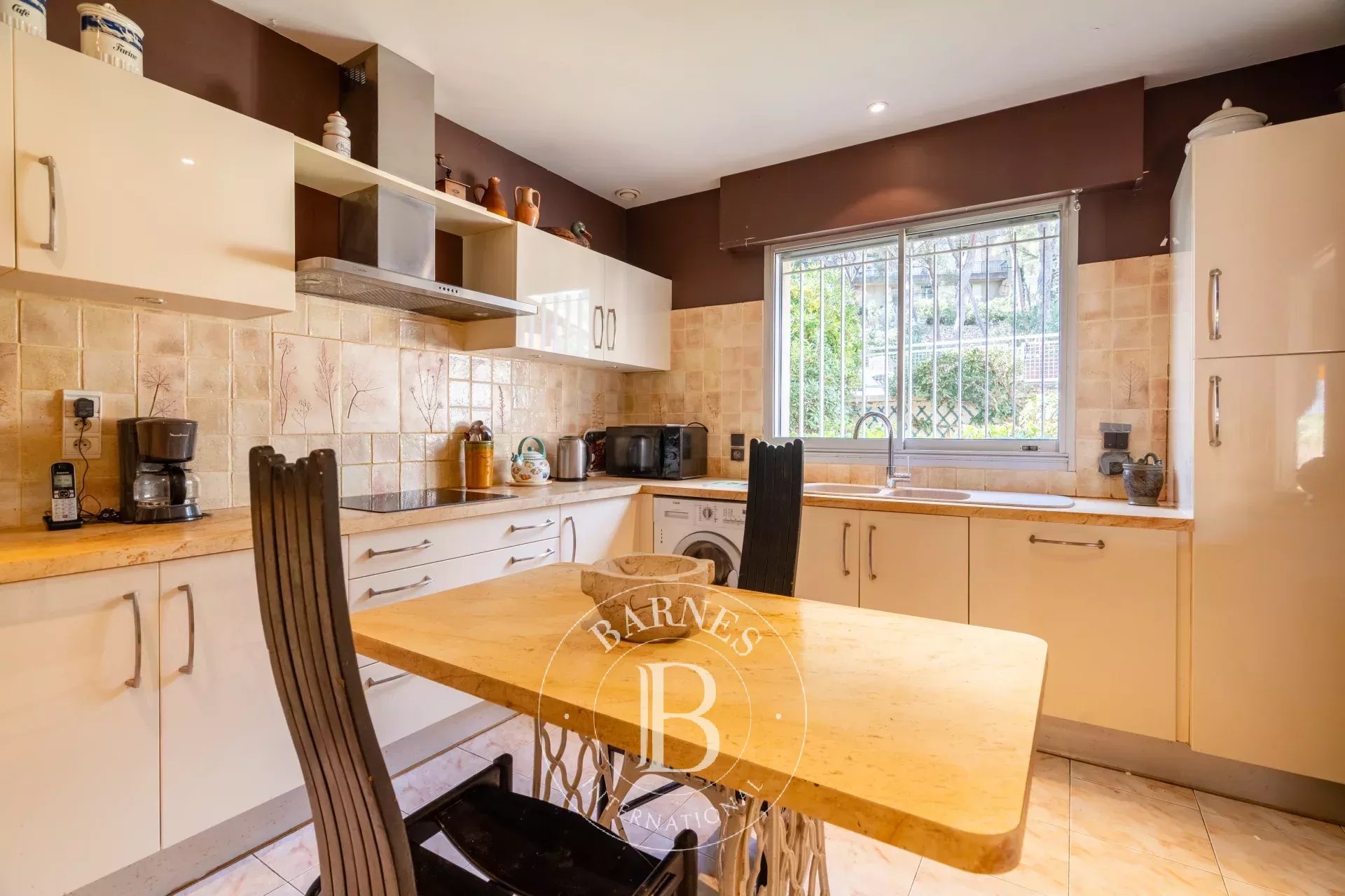 Daire Cassis - picture 8