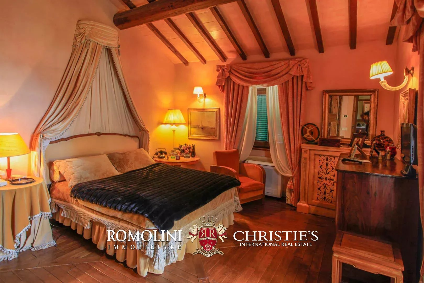 4 Bedroom Villa/Townhouse's Image 25