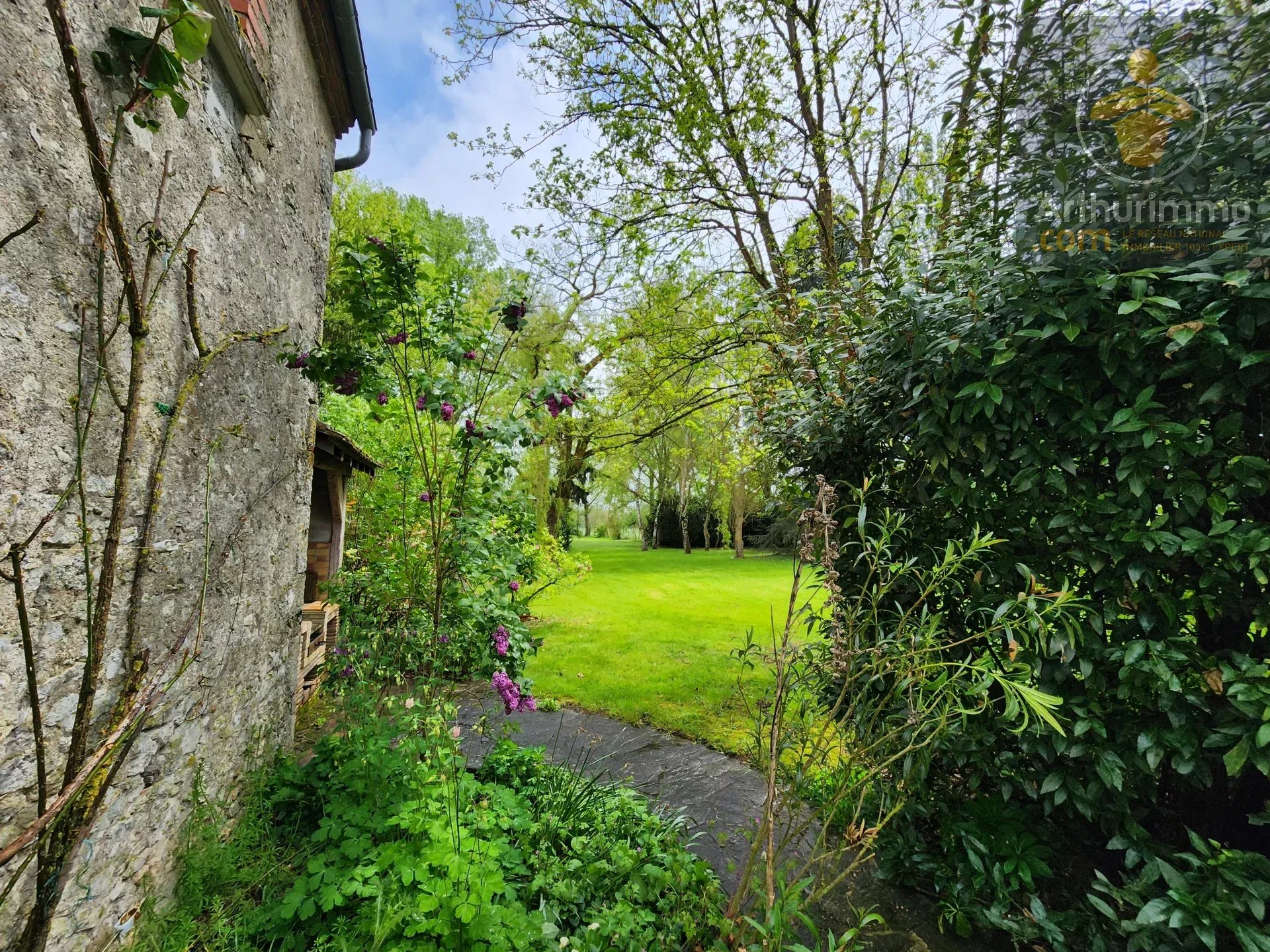Charmante Maison à réinventer à Beaugency avec Jardin Spacieux — photo 5
