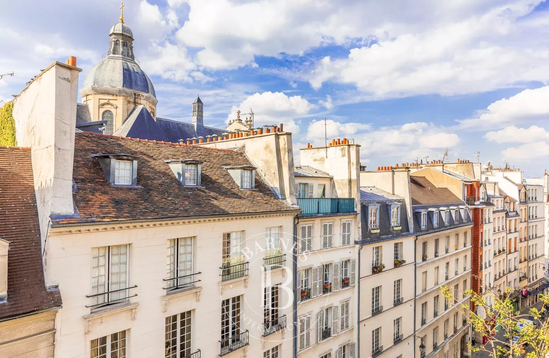 Daire Paris 4ème - picture 4