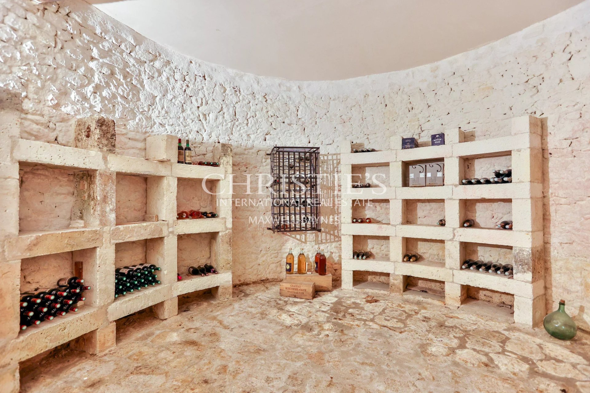 14 Bedroom Chateau's Image 39