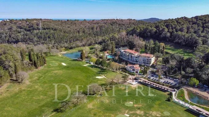 SUPERBE ET LUXUEUX 4 PIECES - VALBONNE