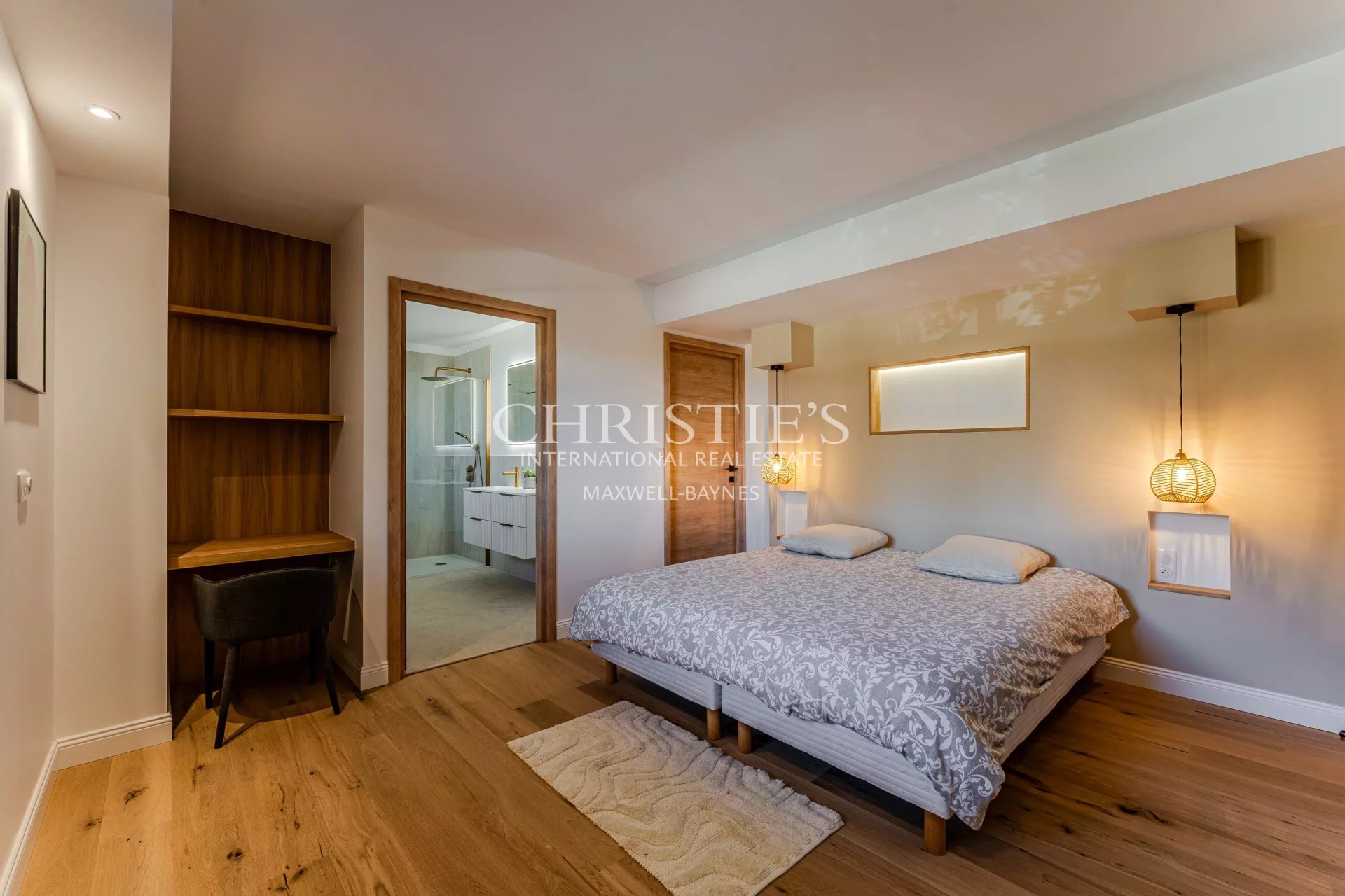 4 Bedroom Villa/Townhouse's Image 14