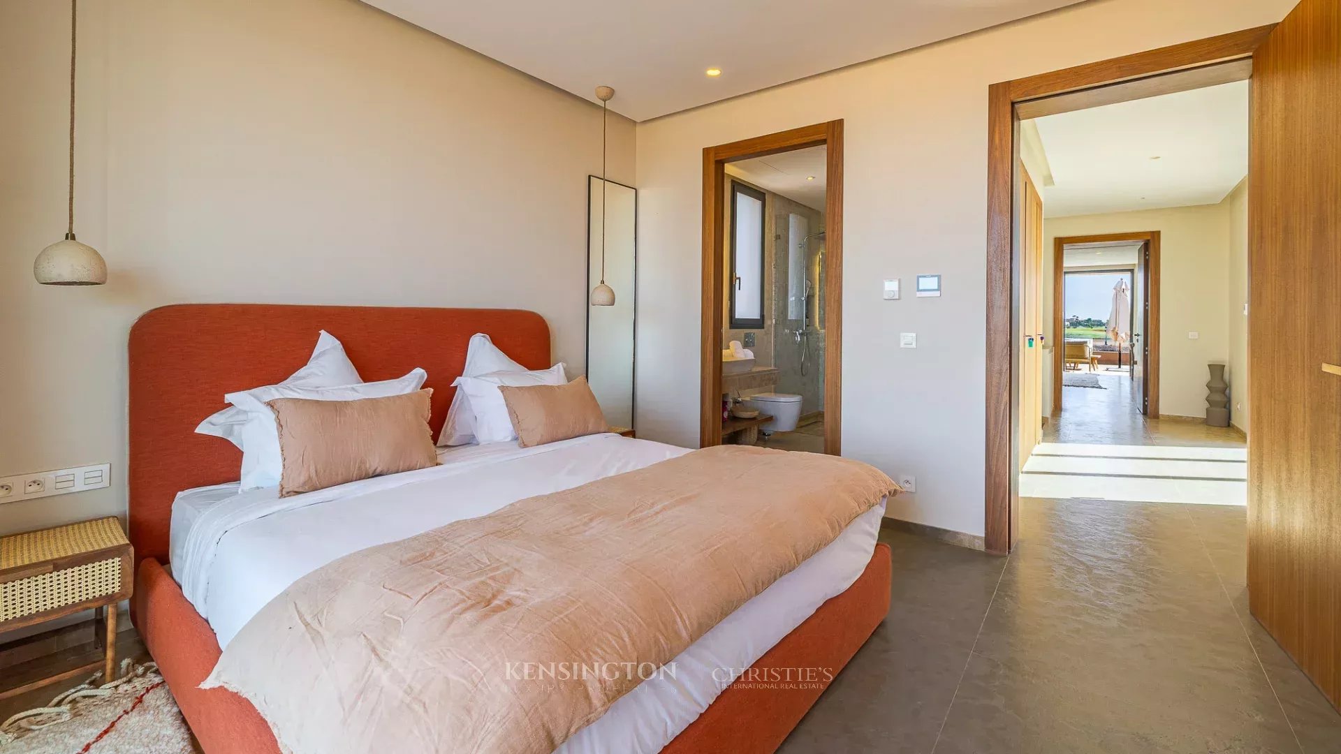 6 Bedroom Villa/Townhouse's Image 40
