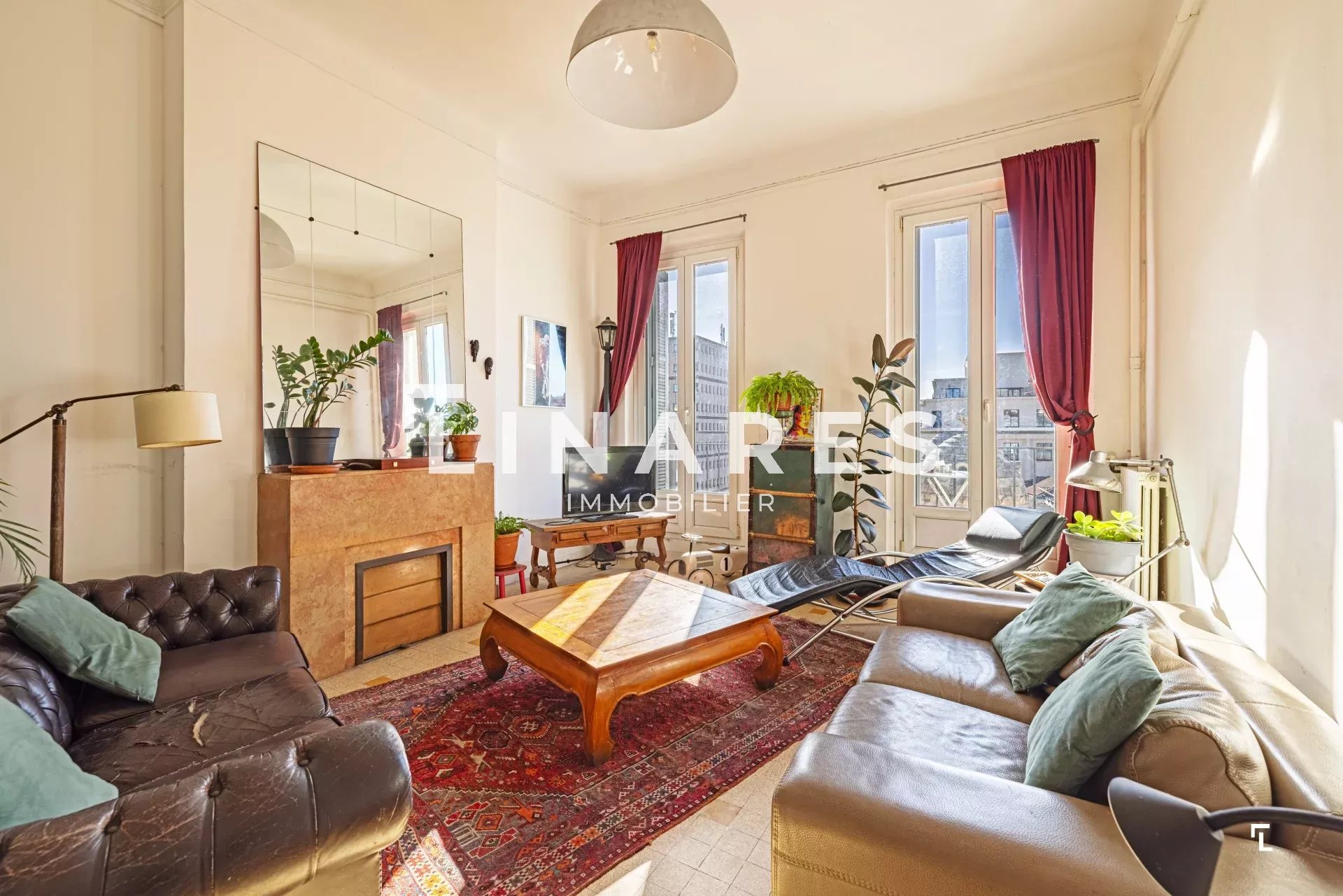 LE COLBERT - Appartement T3 de 93m2 - Balcon filant - Cave - 13001 SADI CARNOT
