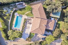 South Facing Villa for Sale in Roquefort Les Pins with Garden — photo 2 of 7
