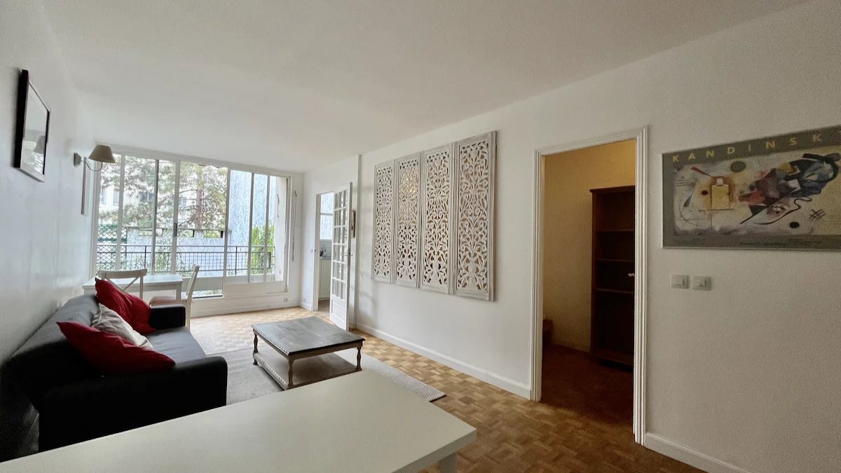 Agence immobilière de Un Appartement À Paris