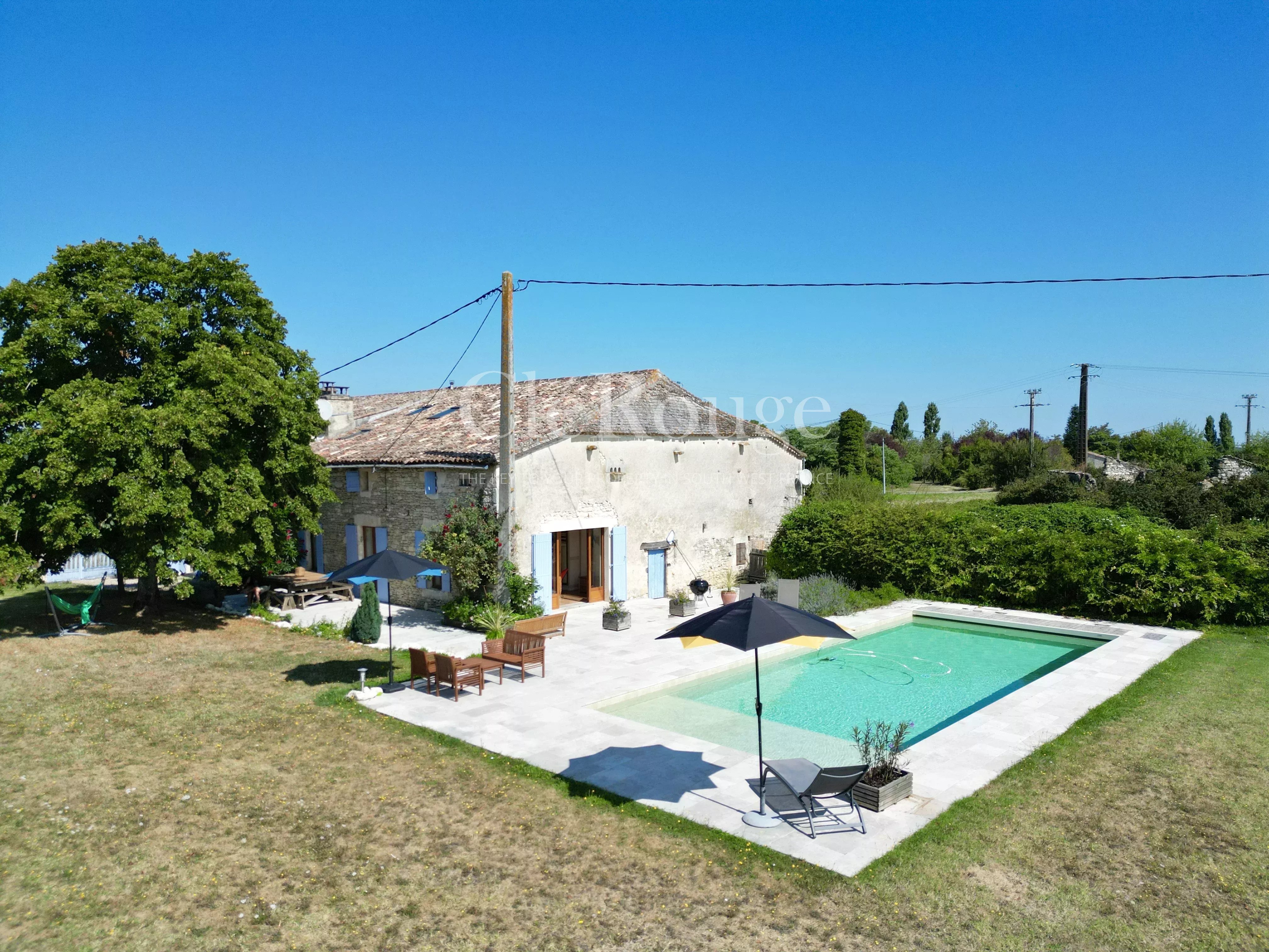 House in Duras - view 1