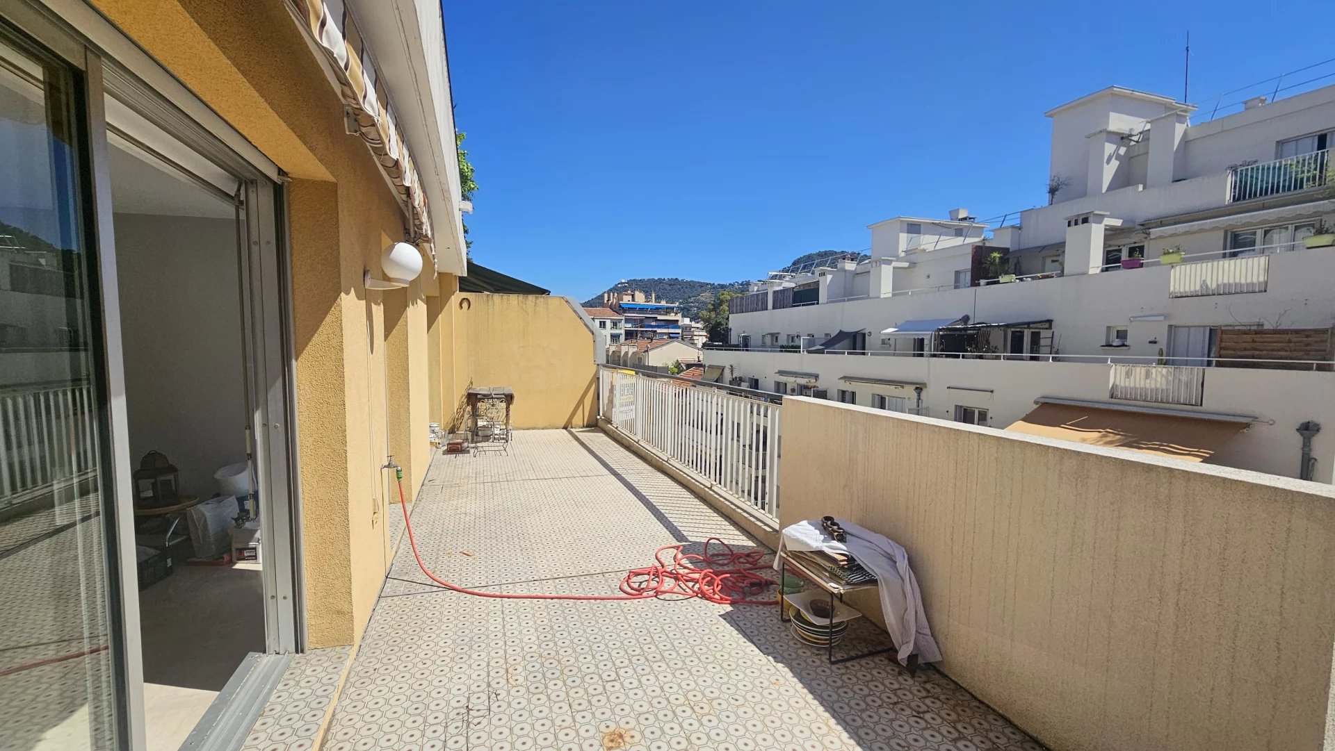 Le Port  - Appartement 3 pièces avec splendide Terrasse  à ciel ouvert