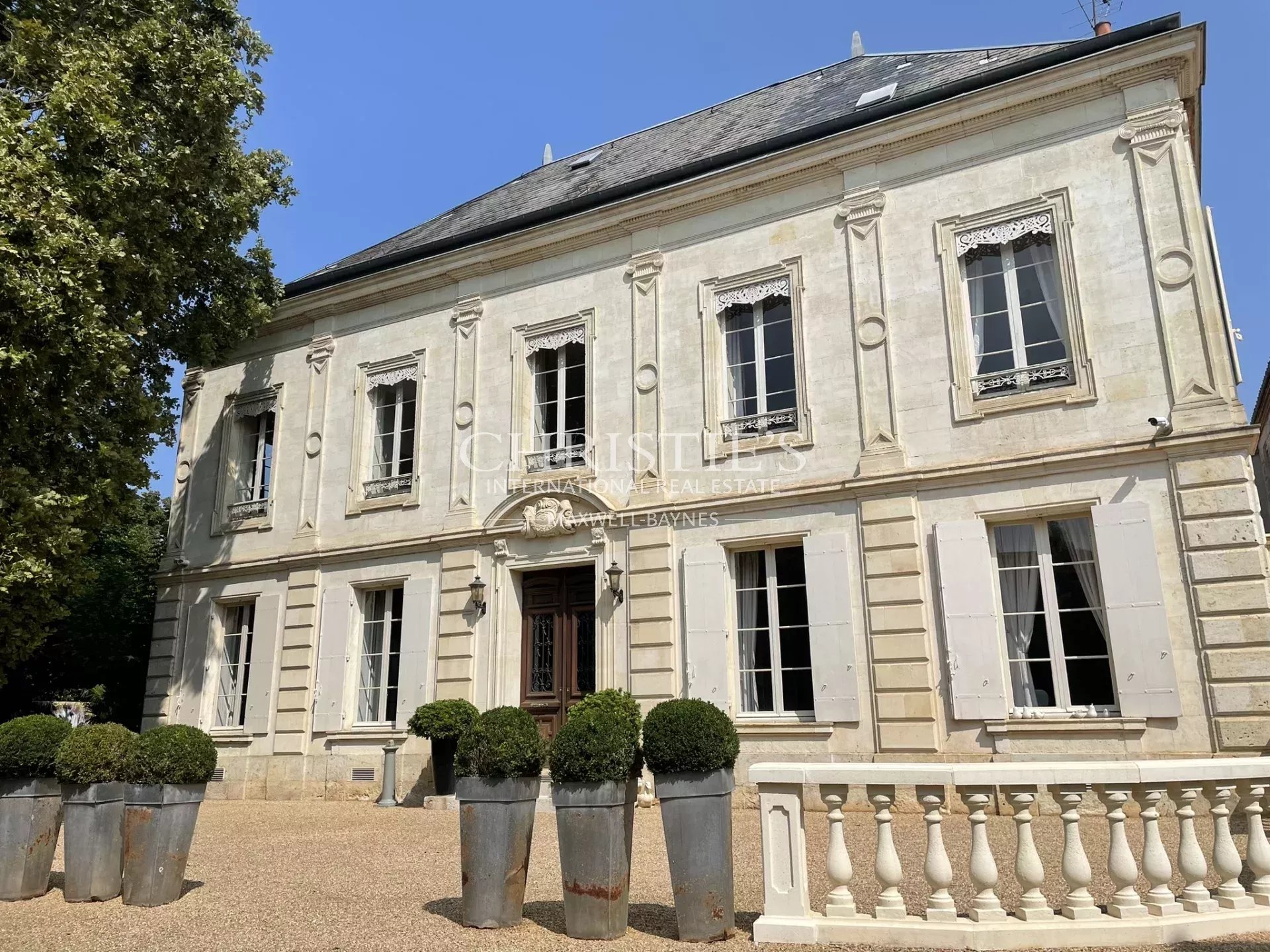 9 Bedroom Villa/Townhouse's Image 17