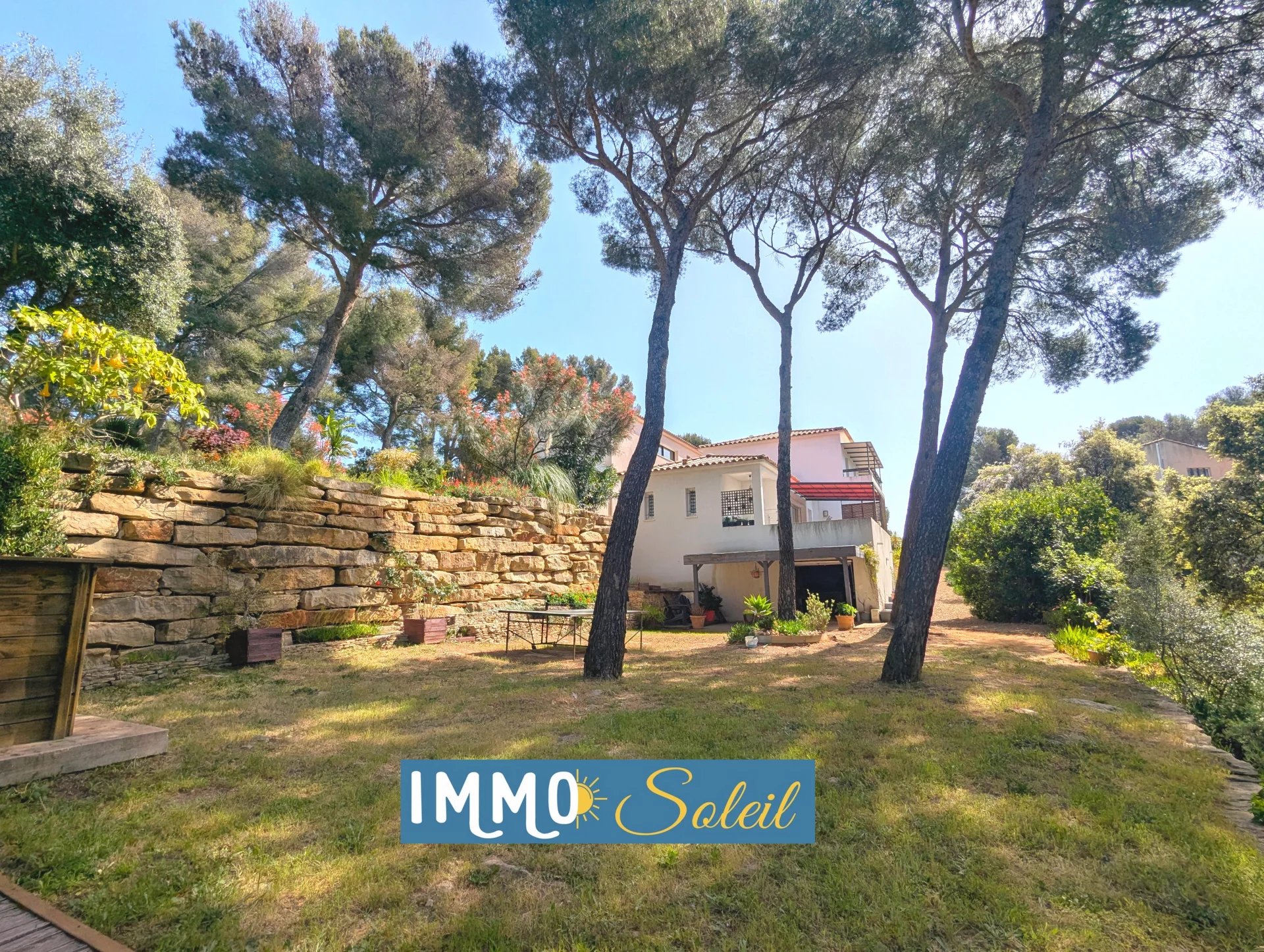 Agence immobilière de 