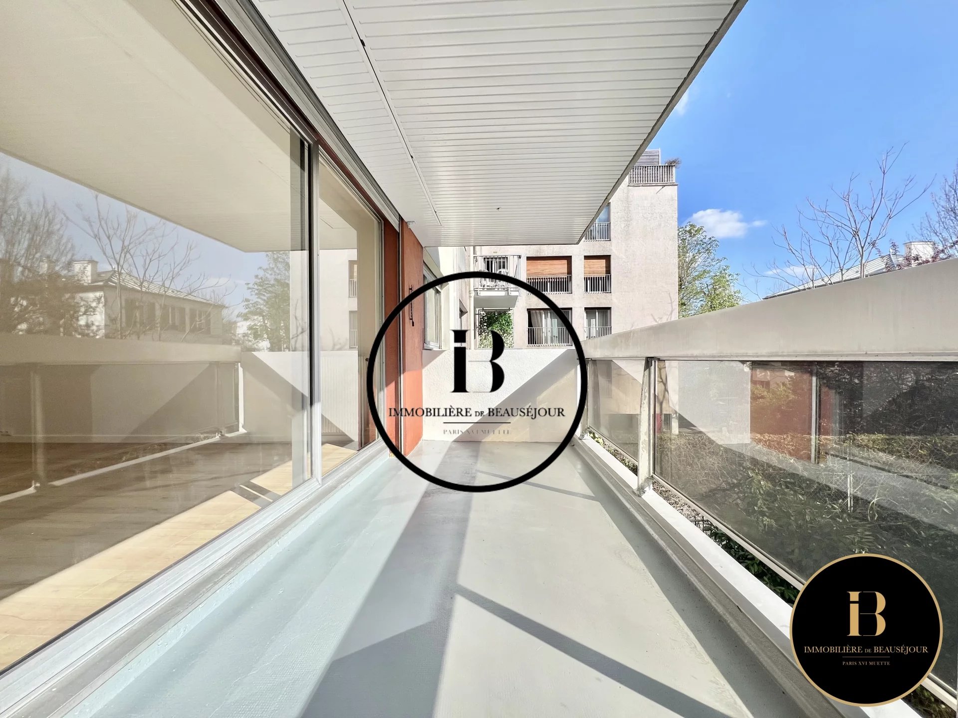 Location Appartement Paris 16ème