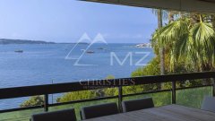 Magnificent contemporary apartment with a magical sea view — photo 4 of 7