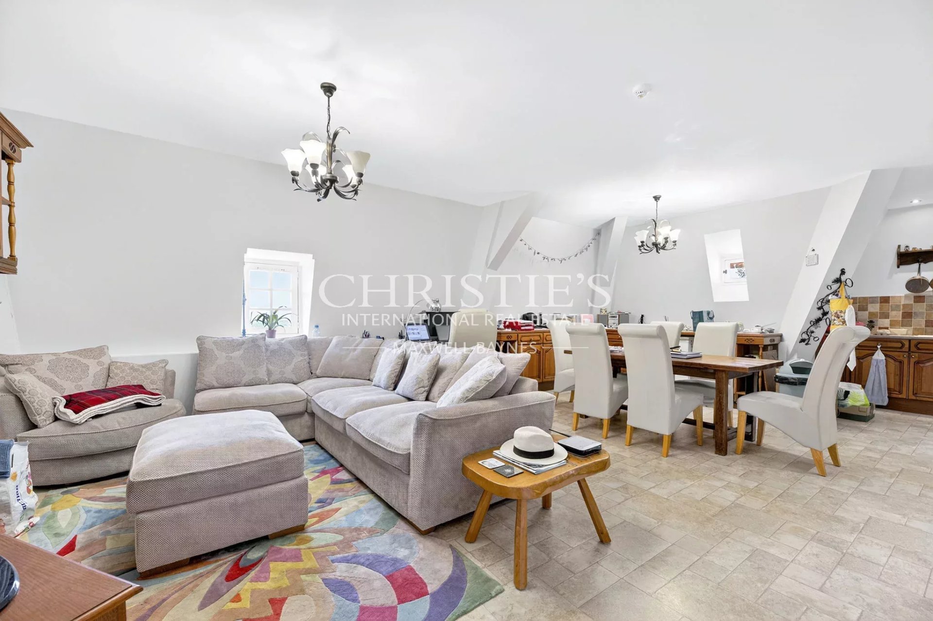 38 Bedroom Chateau's Image 23