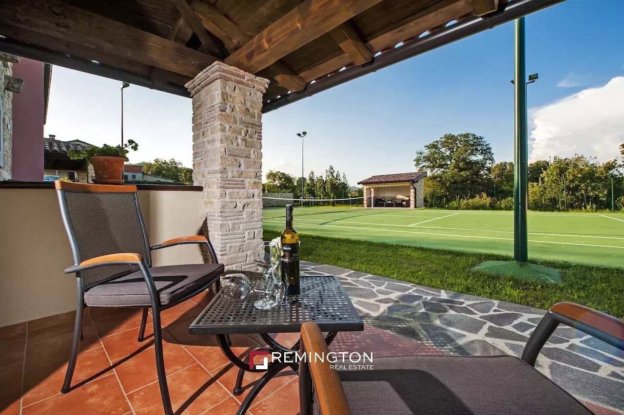 4 Bedroom Villa/Townhouse's Image 40