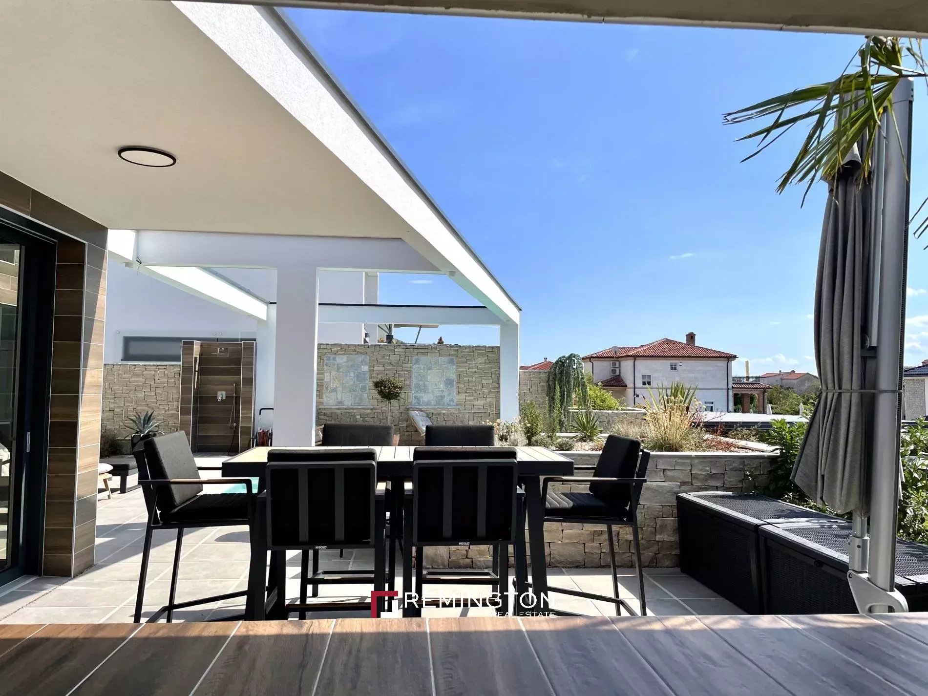 3 Bedroom Villa/Townhouse's Image 11